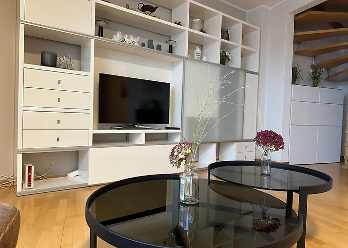 Grosszuegige, Zentrale Ferienwohnung In Leer