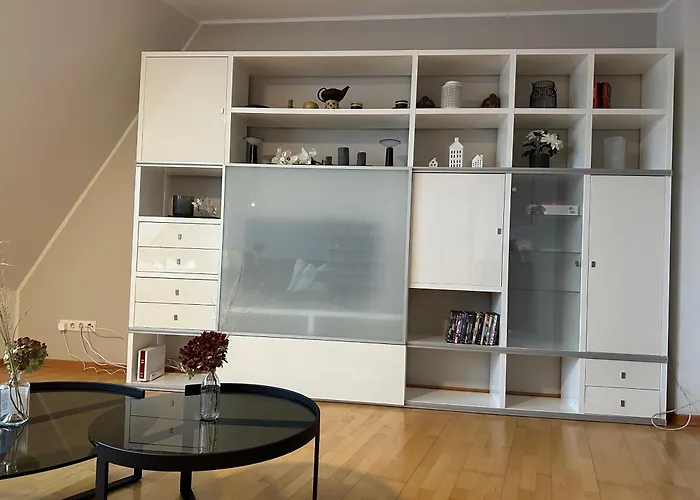 Grosszuegige, Zentrale Ferienwohnung In Leer