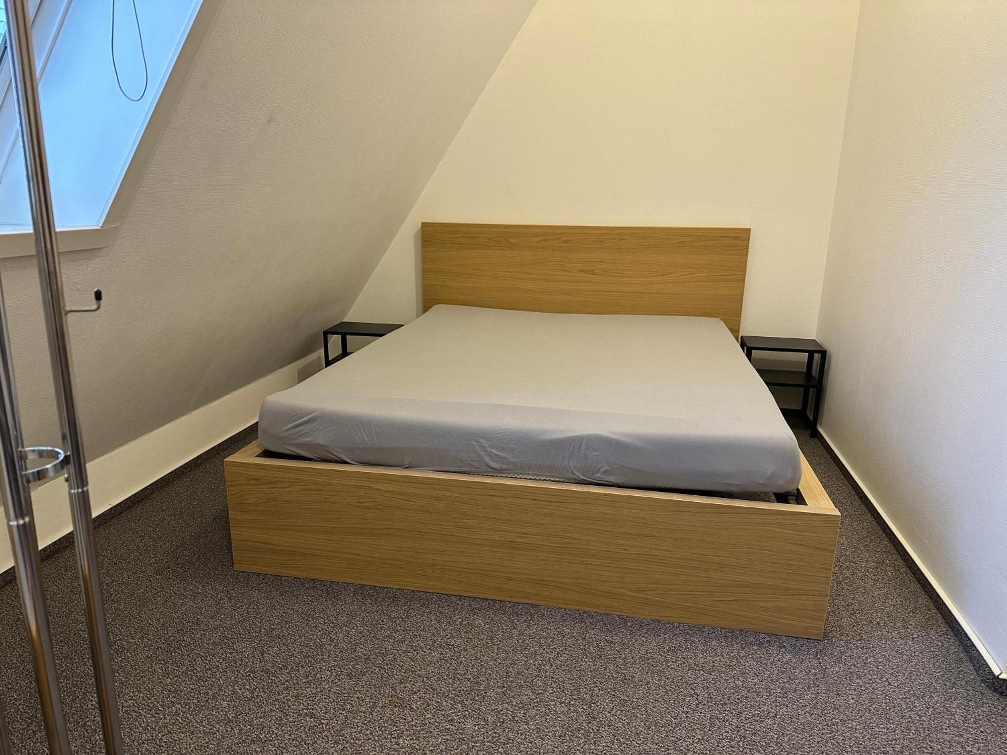 Grosszuegige, Zentrale In Apartment *